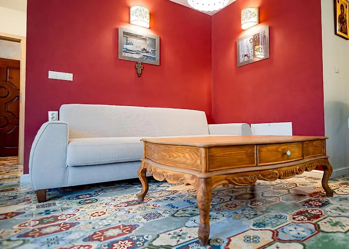 къща за гости- къпиновата къща Дом отдыха